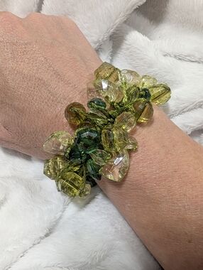 Vintage Green Faceted Bead Cluster Crochet Bracelet | Y2K Boho Statement
